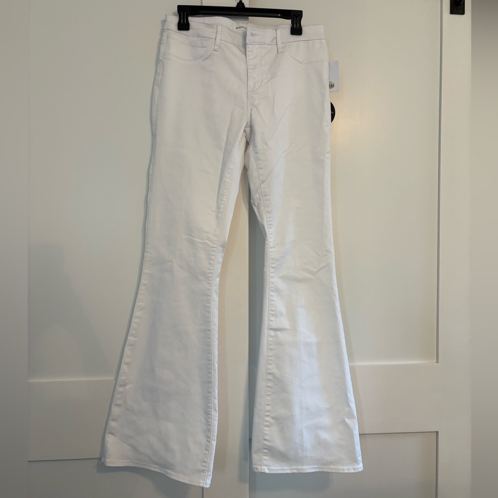 NWT Articles of Society White Jeans